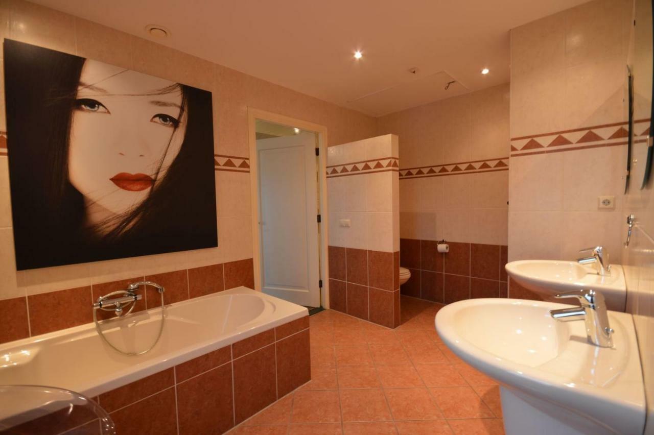 Wake Up Call Bed & Breakfast Westbroek Экстерьер фото